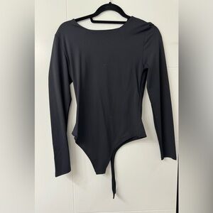 Babaton black bodysuit contour size L